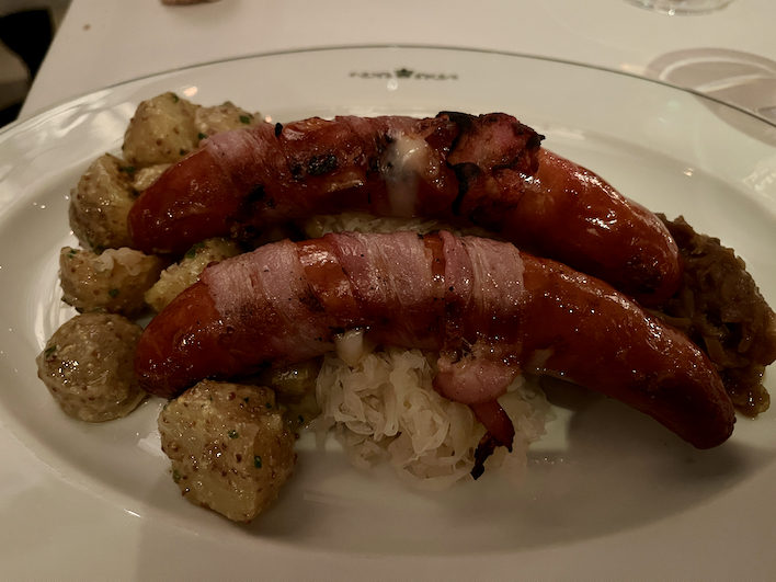 Delaunay sausage