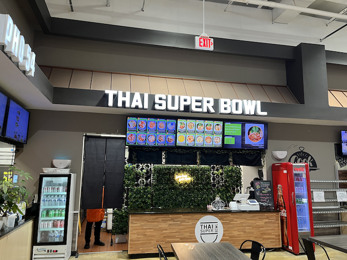 Thai Super Bowl counter