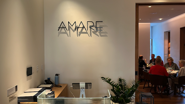 Amare entrance
