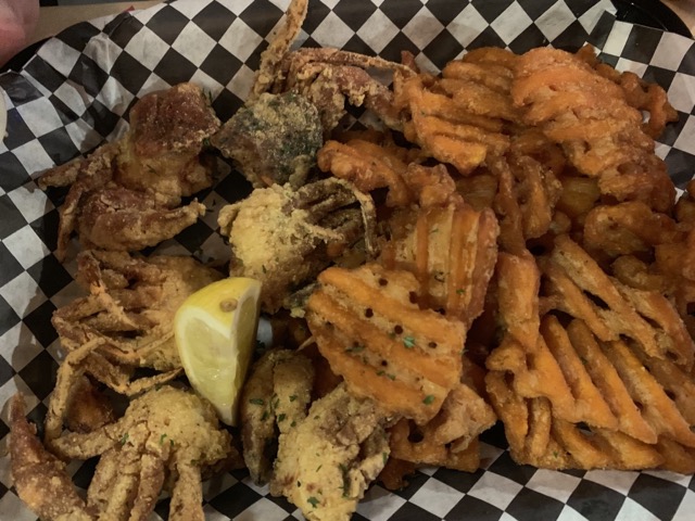 What to Expect at Hook & Reel Cajun Seafood and Bar
