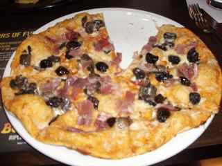 planet hollywood pizza